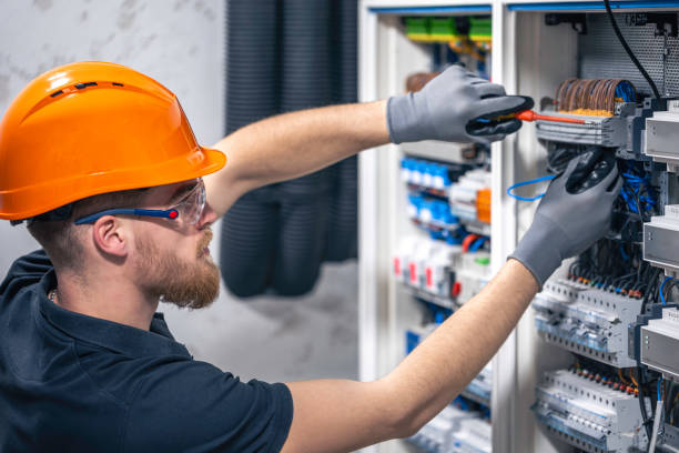 Best Circuit Breaker Repair  in The Hammocks, FL